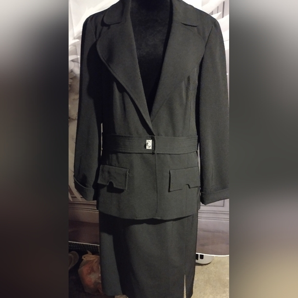 ETCETERA 2 PC SKIRT SUIT - Picture 4 of 7